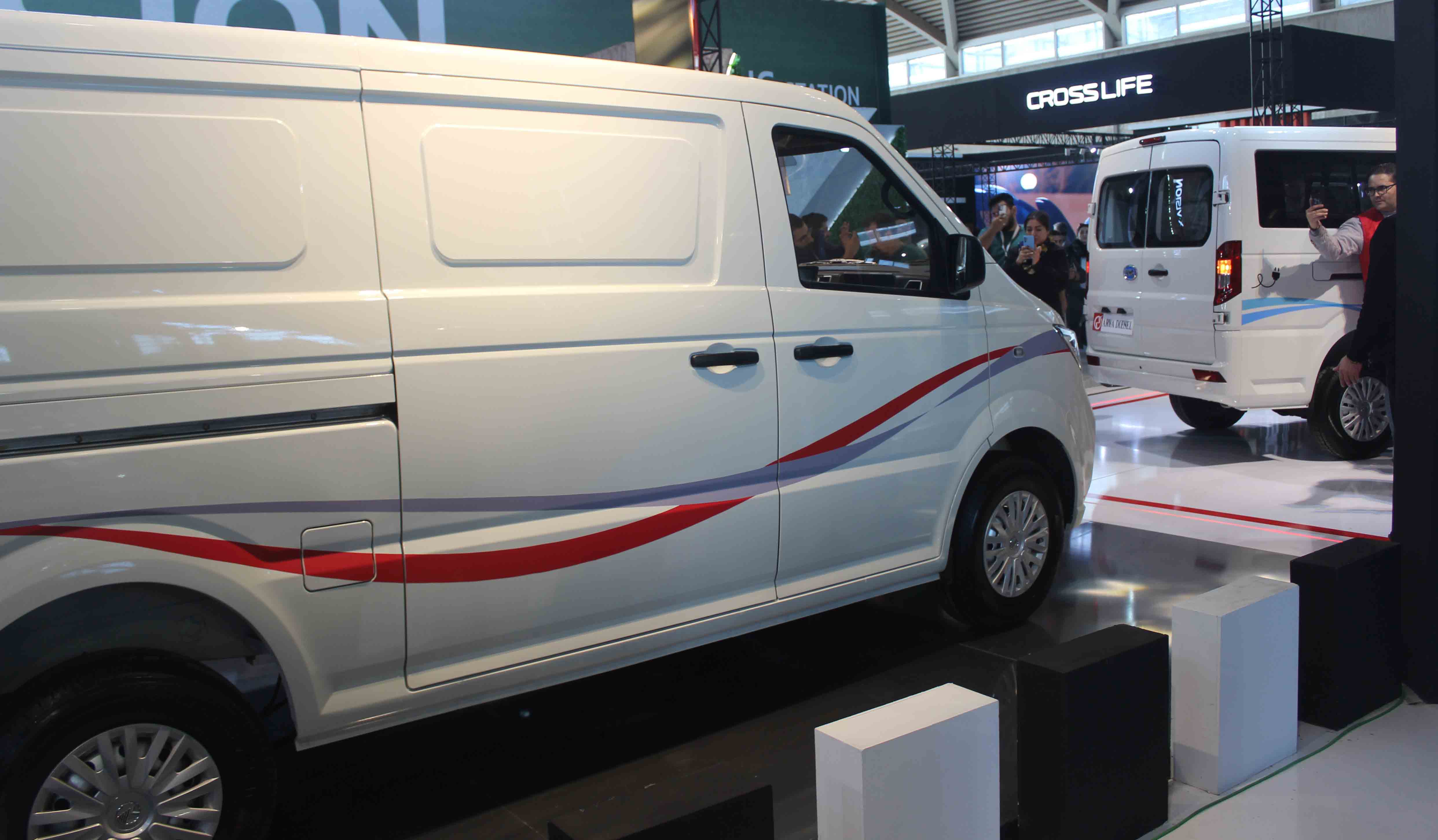 نمایش «مرگ یزدگرد» به کارگردانی «سنا نعمتی»